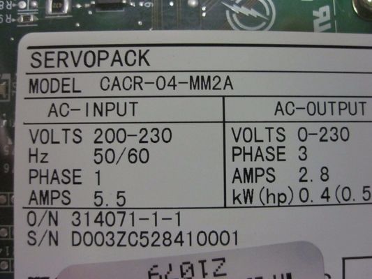 Yaskawa CACR-04-MM2A Industriële servo aandrijving Verlies van vermogen in W 3 W 1 kanaal