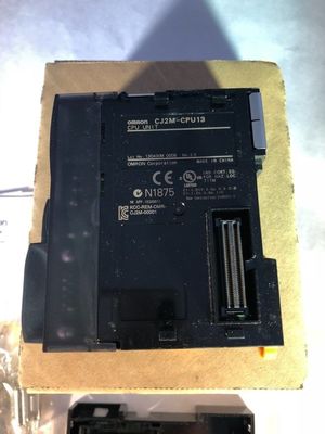 Omron CJ2M-CPU13 Spanningscategorie DC 28 VAC Logic controller module