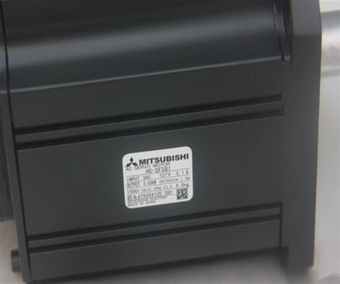 HC-SFS81 Mitsubishi 850W Middelbare traagheidsfrequentie 200-230 VAC Industriële servo-aandrijving