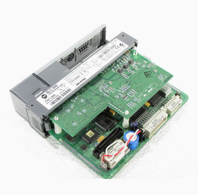 Allen-Bradley 1747-L551 SLC 5/05 Controller, 16K, Ethernet en RS-232, serie C