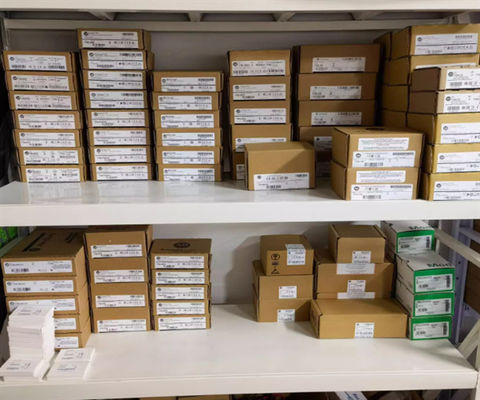 Allen-Bradley 1756-PA72 ControlLogix AC stroomtoevoer Uitgangsvermogen