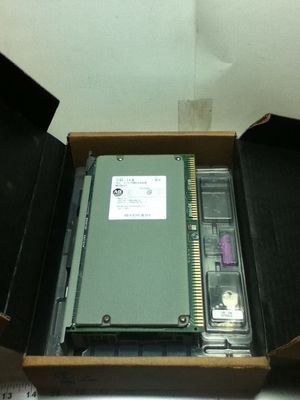 ALLEN-BRADLEY 1785-LTB Classic 1785 PLC5 programmeerbare controllers