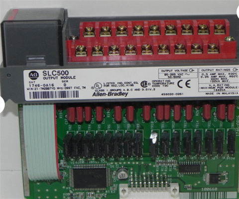 Allen-Bradley 1746-OA16-uitgangsmodule met SLC 500-serie, digitaal