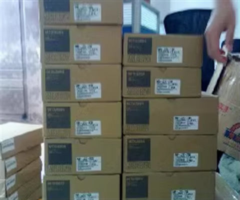 HF-MP43 ∙ Mitsubishi ∙ Servomotor AC-servoversterker