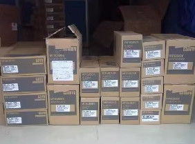 Mitsubishi HF-KP73B Servomotor HFKP73B met rem 750W