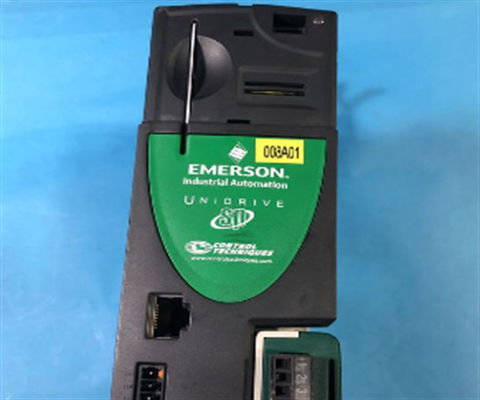 EMERSON SP0401 UNIDRIVE SP ZON TEKENBOORD, 460VAC, 0,5 pk