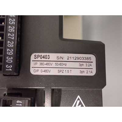 EMERSON SP0403 Universele wisselstroom aandrijving met variabele snelheid voor inductie- en servomotoren