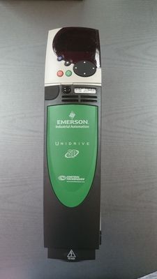 EMERSON SP1404 Universele wisselstroom aandrijving met variabele snelheid voor inductie- en servomotoren