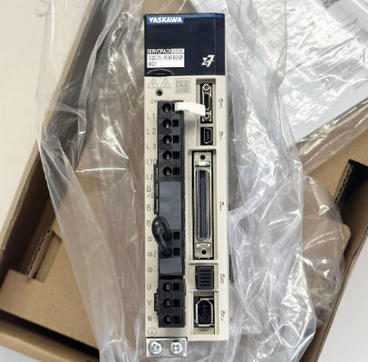 SGD7S-R90A000A002/1R6A00A/R90A/1R6A30A/20A/10A Yaskawa Drive op voorraad