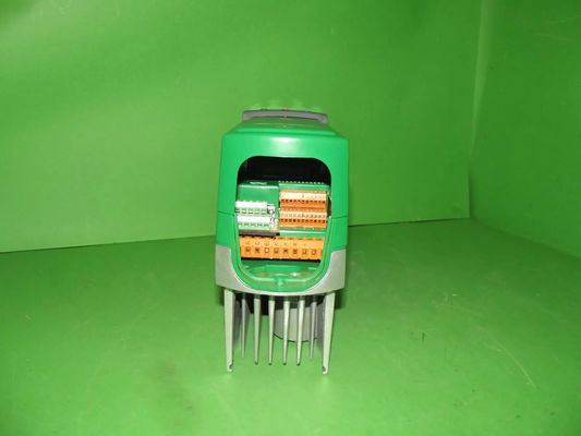 EMERSON UNI1402 Beheertechnieken Emerson Unidrive Frequenzumrichter