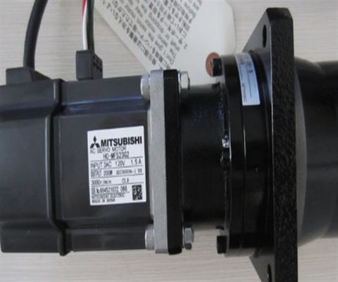 HC-MFS23G2 Mitsubishi AC servomotor 400V 7KW industriële servomotor voor nauwkeurige besturing