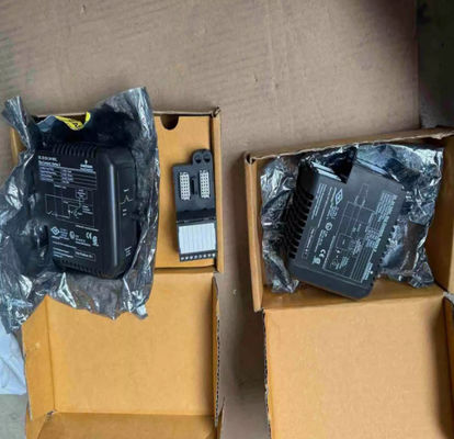 Emerson DELTAV KJ4001X1-CC1 12P0733X032 4 Wire TX Terminal Block voor procesautomatisering