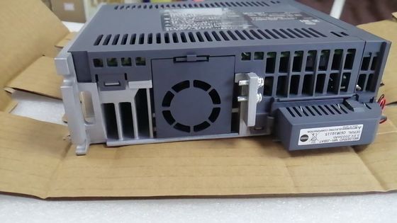 MITSUBISHI AC SERVO AMPLIFIER MR-J3-100A-RJ070 Geïmporteerd Originele Brand Nieuw