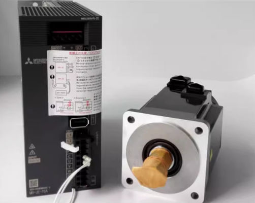 Mitsubishi Servo Motors HC-SFS52K Op voorraad Een jaar garantie Originele geïmporteerd