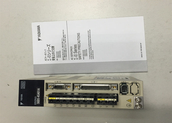 Aandrijving sigma-III SERVOversterker 1 FASE 200V van de Yasakawa sgds-A5A01A Ac Servomotor