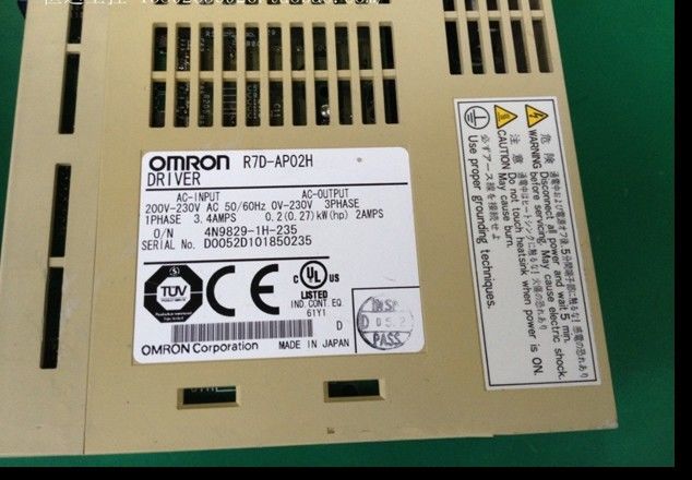 De Levering 1.6A 200V van OMRON R7D-BP02HH Servo AC 200VAC laadt 200 w-Chassis opzet