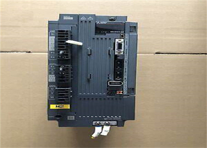 SERVO DE VERSTERKER MELSERVO-J3 REEKS 3,5 KW SSCNET III DRIEFASEN 400 VAC VAN MITSUBISHI M.-J3-350B4 AC