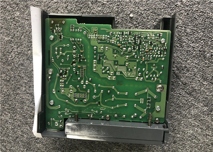 het Rek van 1746-P2 AB SLC 500 zet Voeding120/240v AC 5A Reeks C op