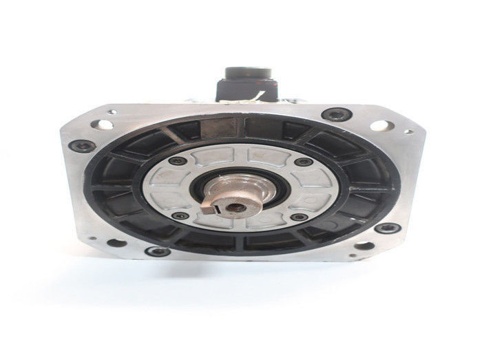 Sgmdh-45a2b-YR12 de Industriële Servomotor 1500rpm 32.4a 200v-ac 4500w 28.4nm van Yaskawa