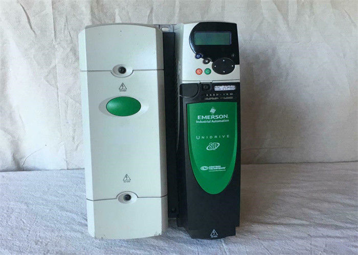 Controletechnieken UNIDRIVE SP3203 EMERSON Industrial Automation 3 de Aandrijving van de Fase20hp AC Motor