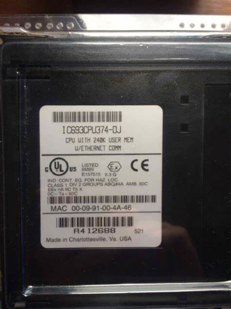 GE IC693CPU374 CPU-module met een processorsnelheid van 133 MH 240 KB 7,4 watt bij 5V DC-spanning