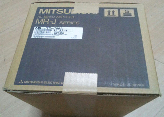 Aandrijving van de de Versterker Industriële driefasenmotor van M.-j2s-700CL 7KW Mitsubishi AC de Servo NIEUW in voorraad