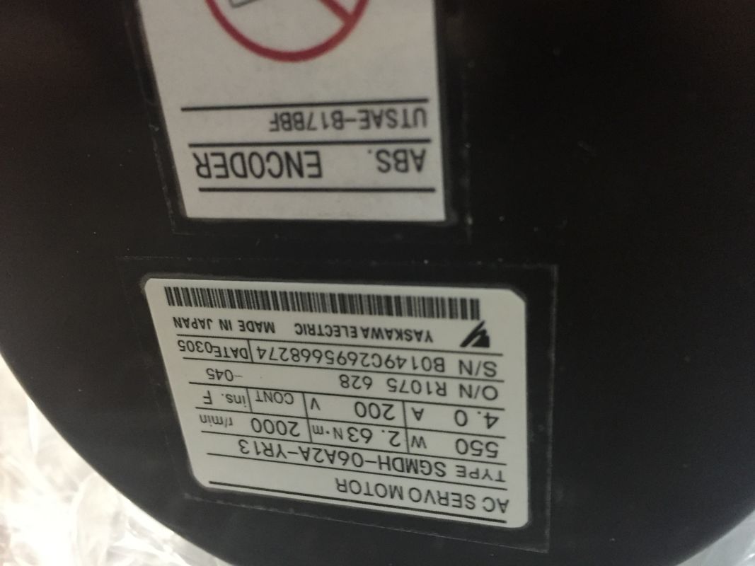 SGM-02B312B Yaskawa Industrial Servo Motor AC Servo Motor 100V 200W 2.7A 3000 RPM
