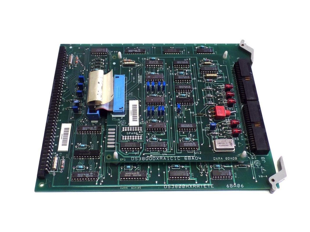 GE Generator Regulator Board DS3800DXRA beschikt over 1 20-pin connector met 10 jumpers