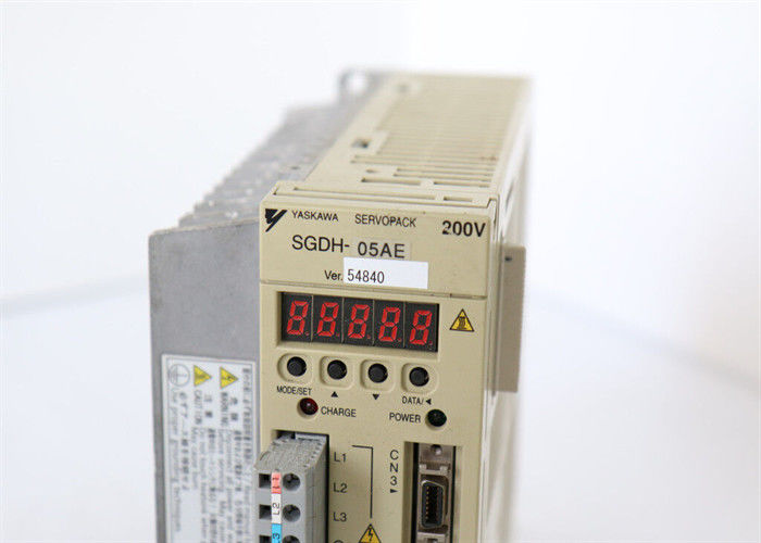 Yaskawa Sigma 2 serie SGDH-05AE Servo Drives Brand New In Box