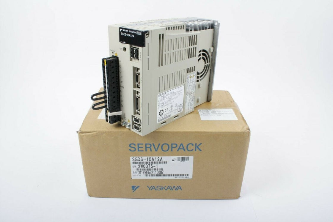 Yaskawa Sigma 3-serie servodrives SGDS-10A12A gloednieuw in doos