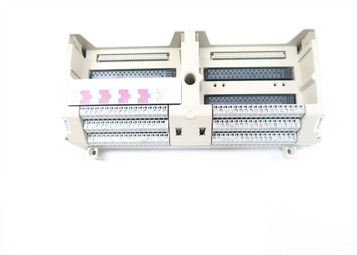 Emerson Digital IO-module 1B30035H01 gloednieuw in originele doos