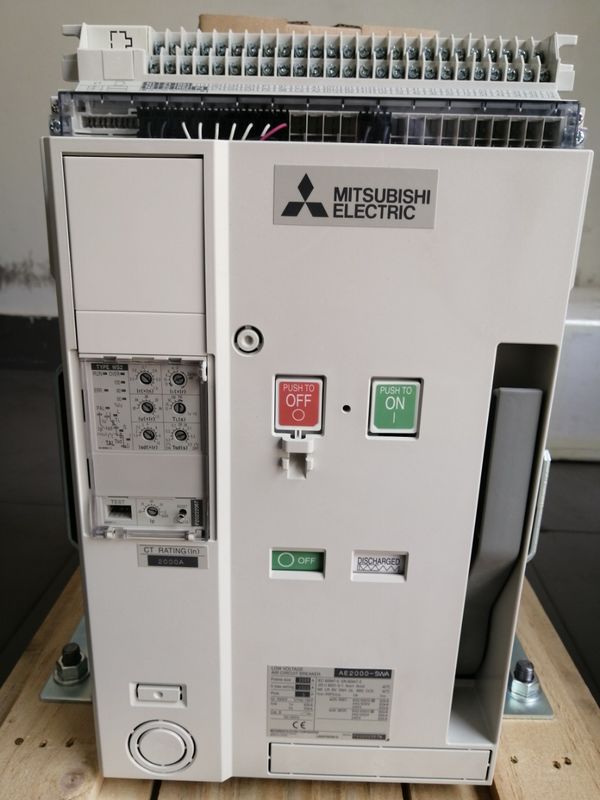 Nieuwe Mitsubishi Air Circuit Breaker AE2000-SS 3P 2000A Lage Spanning Functionele ACB