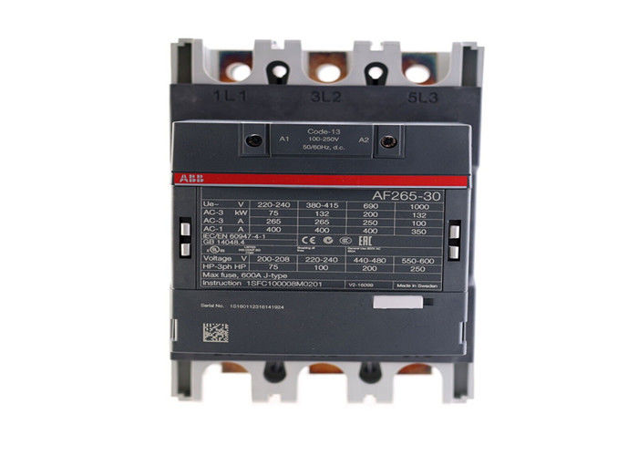 De AF265-30-11-13 is een 3 pool - 1000 V IEC of 600 V UL contactor met vooraf gemonteerde hulpcontacten