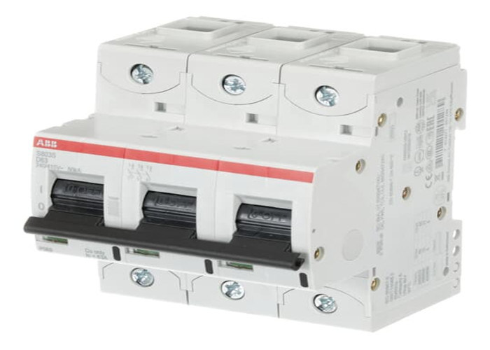 ABB 2CCS863001R0631 De S803S-D63 is een 3-polige High Performance circuit breaker met