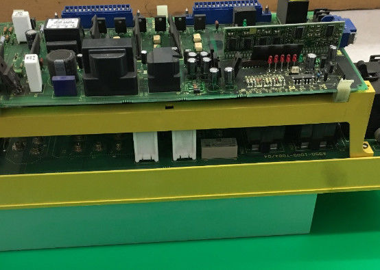 Stroomvoorziening A06B-6093-H152 met 4,5 ampere nominale stroom 2000 RPM nominale snelheid
