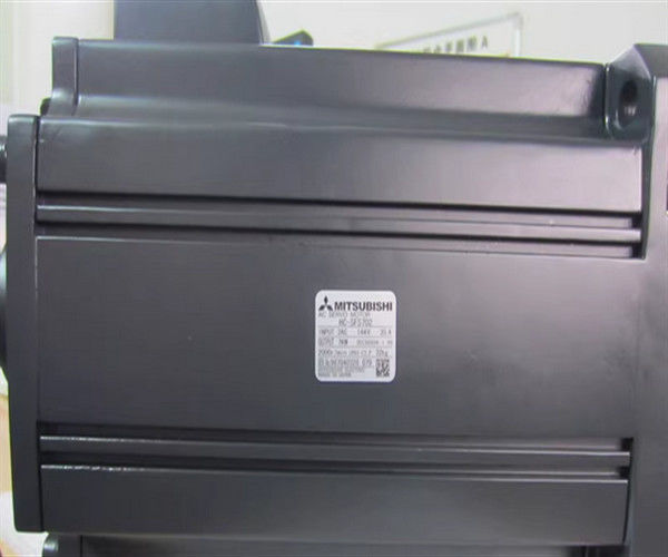 MELSERVO HC Series Servo Drives MDS-D-V2-8040 AC Servo Versterker voor nauwkeurige besturing