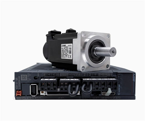 Mitsubishi HC-KFS053D AC servomotor 3AC 51V 0.9A 3000R/MIN Nieuw