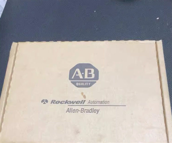 Allen-Bradley 1747-L552 SLC 500 SLC 5/05 Processor, 32K geheugen